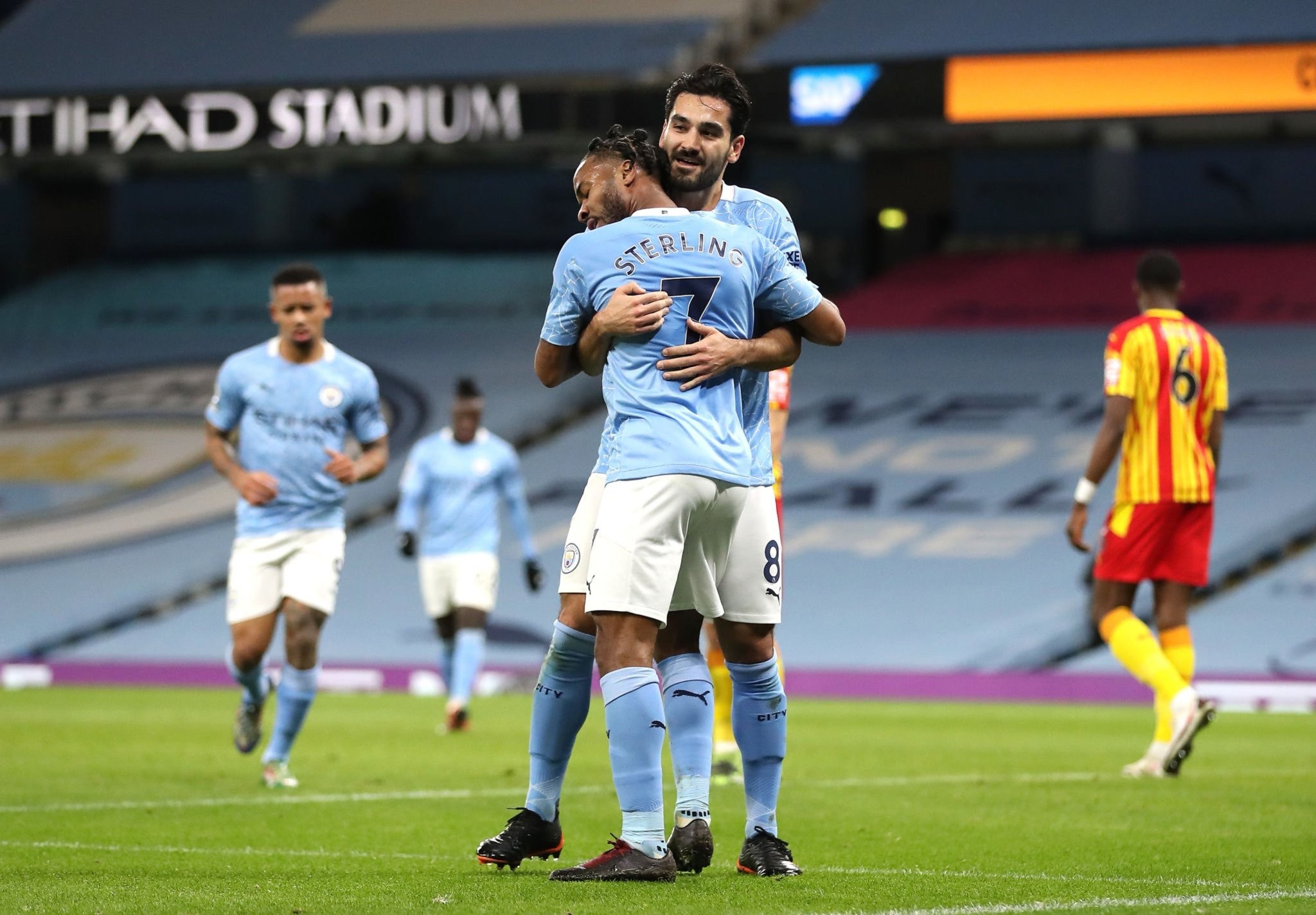 之间的交流 之间的交流